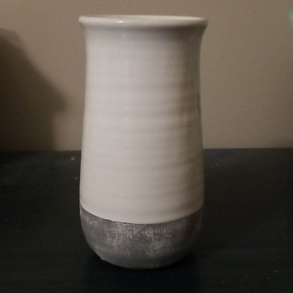 NWT 9" Sedona Vase